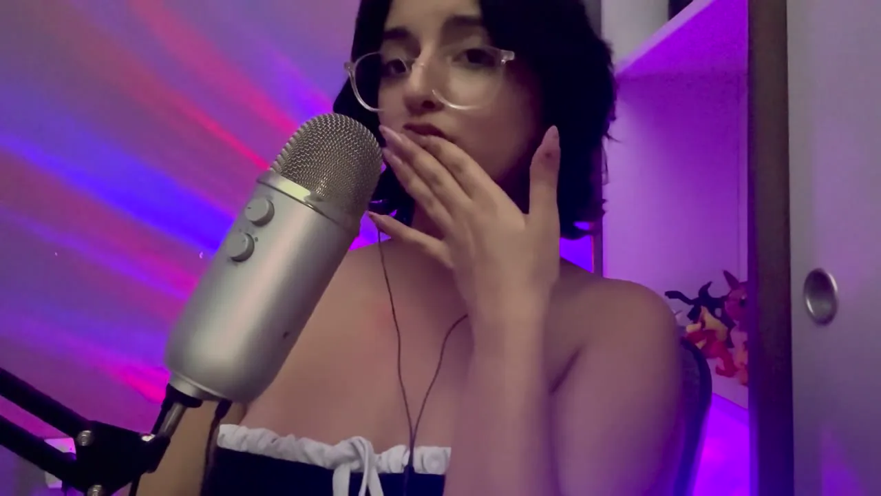 Senadeska Asmr Kolen Seni Uyutmaya Calisiyor Asmr