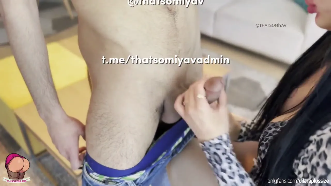 Plussize Dilara Amcığını siktirirken deli gibi inliyor Türk ifşa