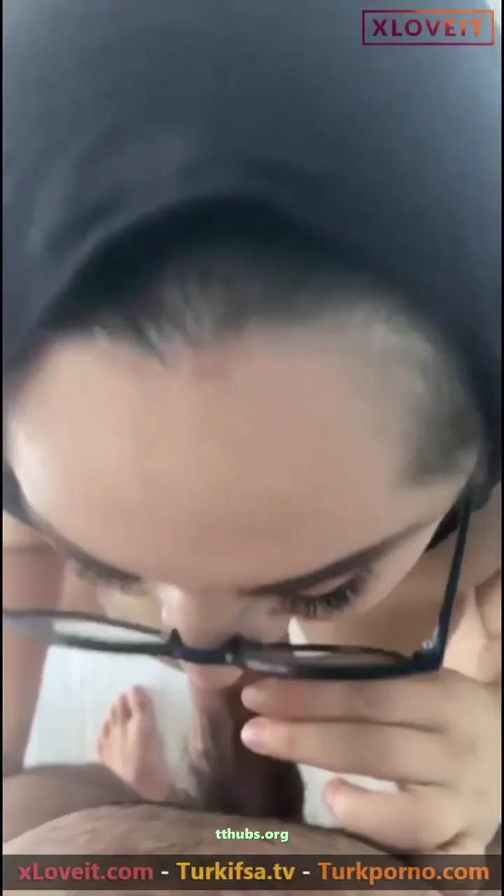 Türbanlı Sakso Hazal Kılınç Siki Ağzına Aldı