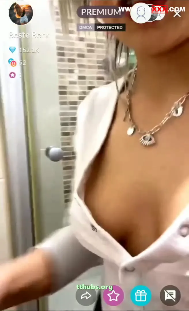 Beste berk tangoda duşta amını parmaklayıp yıkanıyor - Porno Video