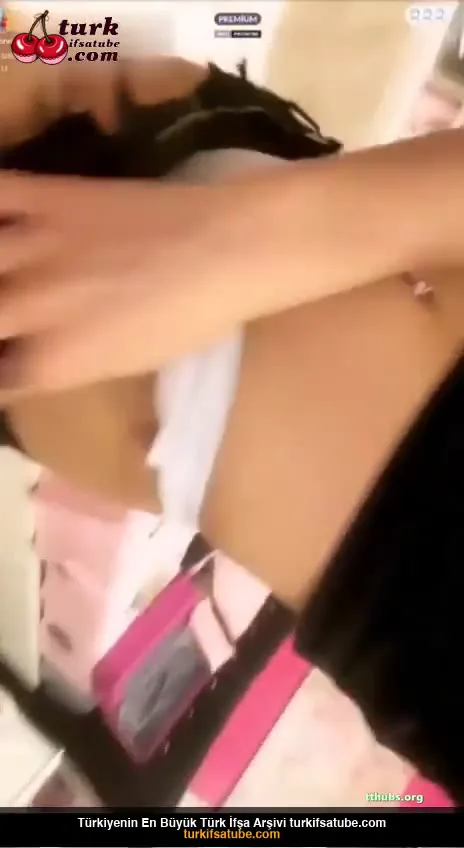 Merve Sanay Ifsa Canli Yayinda Slikon Show