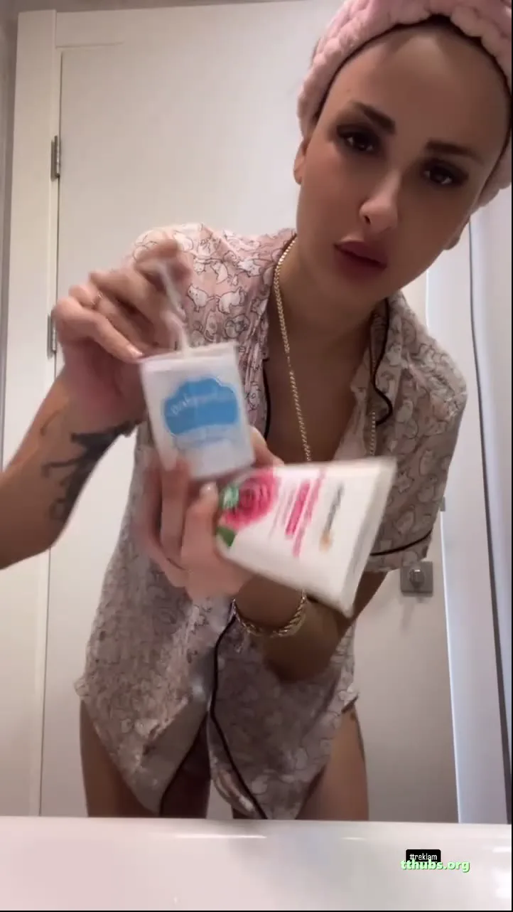 Afranur Barka Amcığını Dildoyla Oynaşıyor Türk İfşa