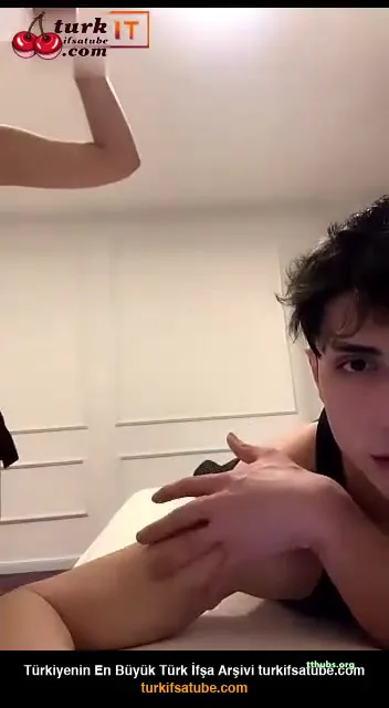 Tango Kedi Queen Ifsa Sevgilisiyle