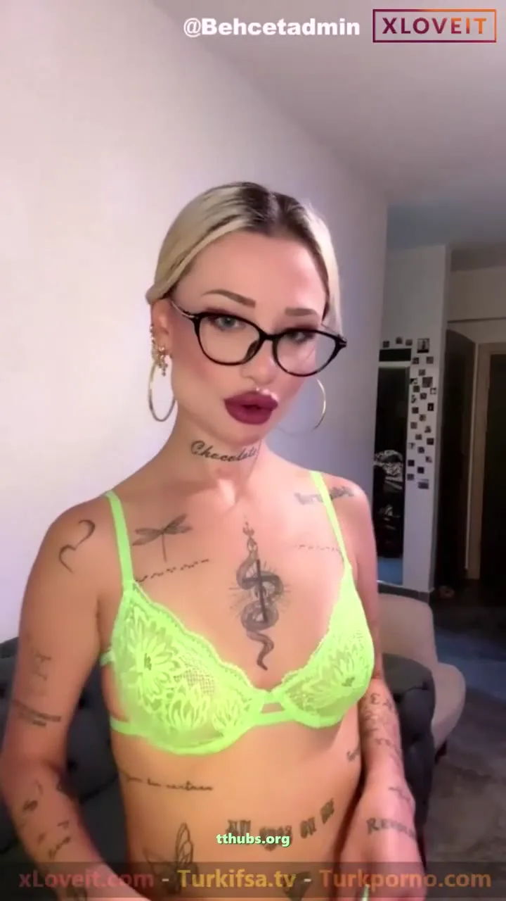 Japoncuk Ifşa Çıtır Genç Kızdan Nude Yayın