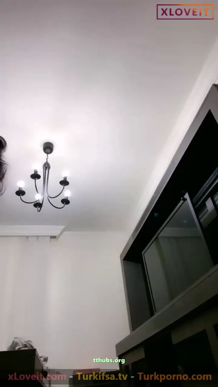 Tango Hande Ifşa Külotlu Çoraplı Göt Show Yaptı