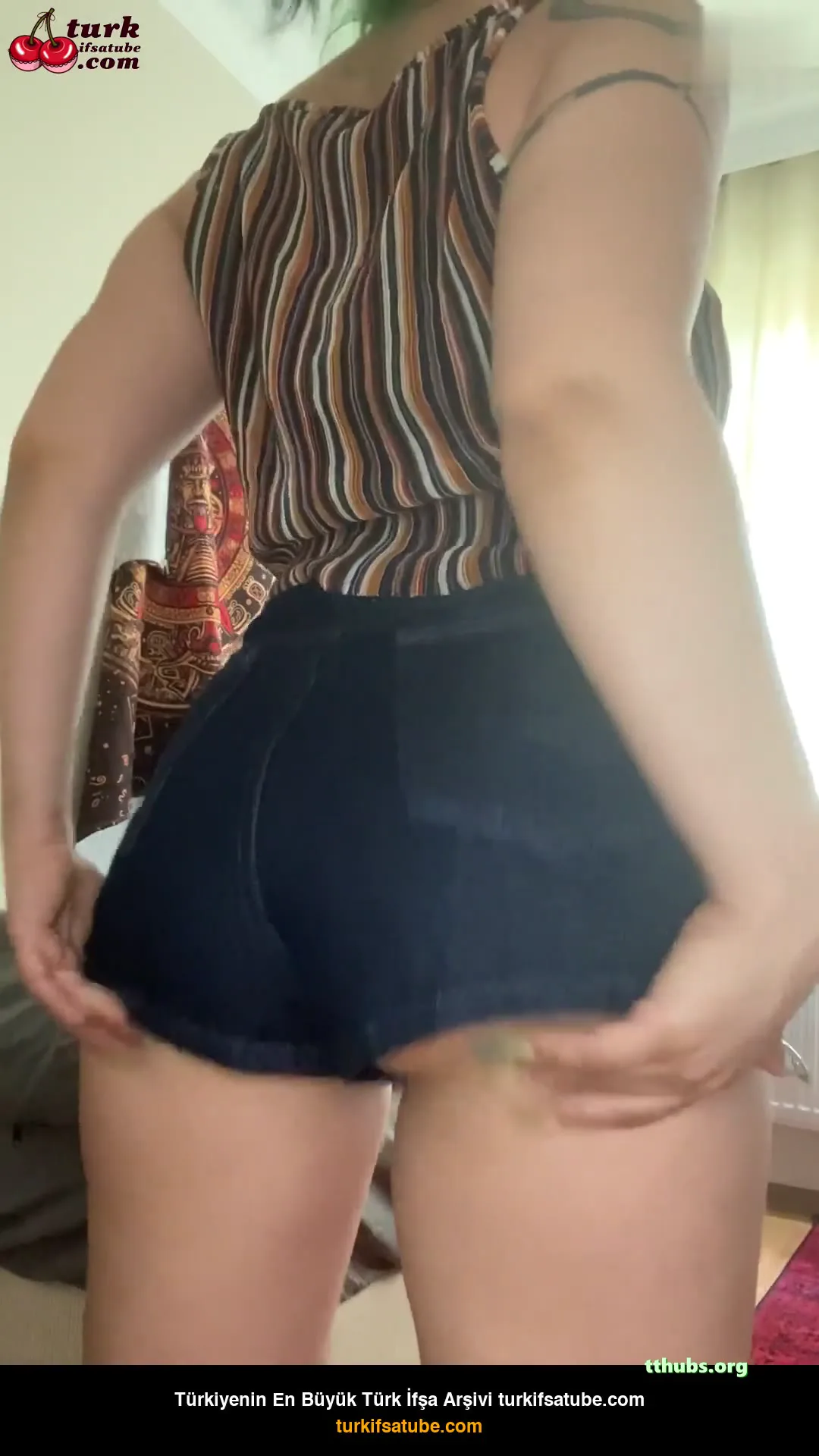 Yaramazkedi Sutyene Sigmayan Memeleri