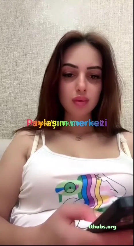 Biricik Amcığını Parmaklayarak Boşalıyor Türk ifşa